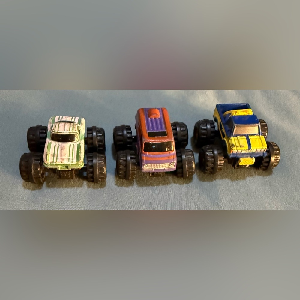 Micro Machines 4x4 Monster Truck x3  Lue Datsun Truck - ‘64 Corvette - Chevy Van
